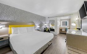 Hillstone Inn Tulare, An Ascend Collection Hotel